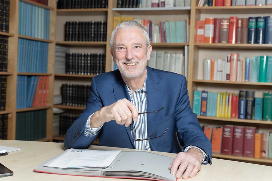 Rechtsanwalt und Notar a.D. Tilo Scheurmann